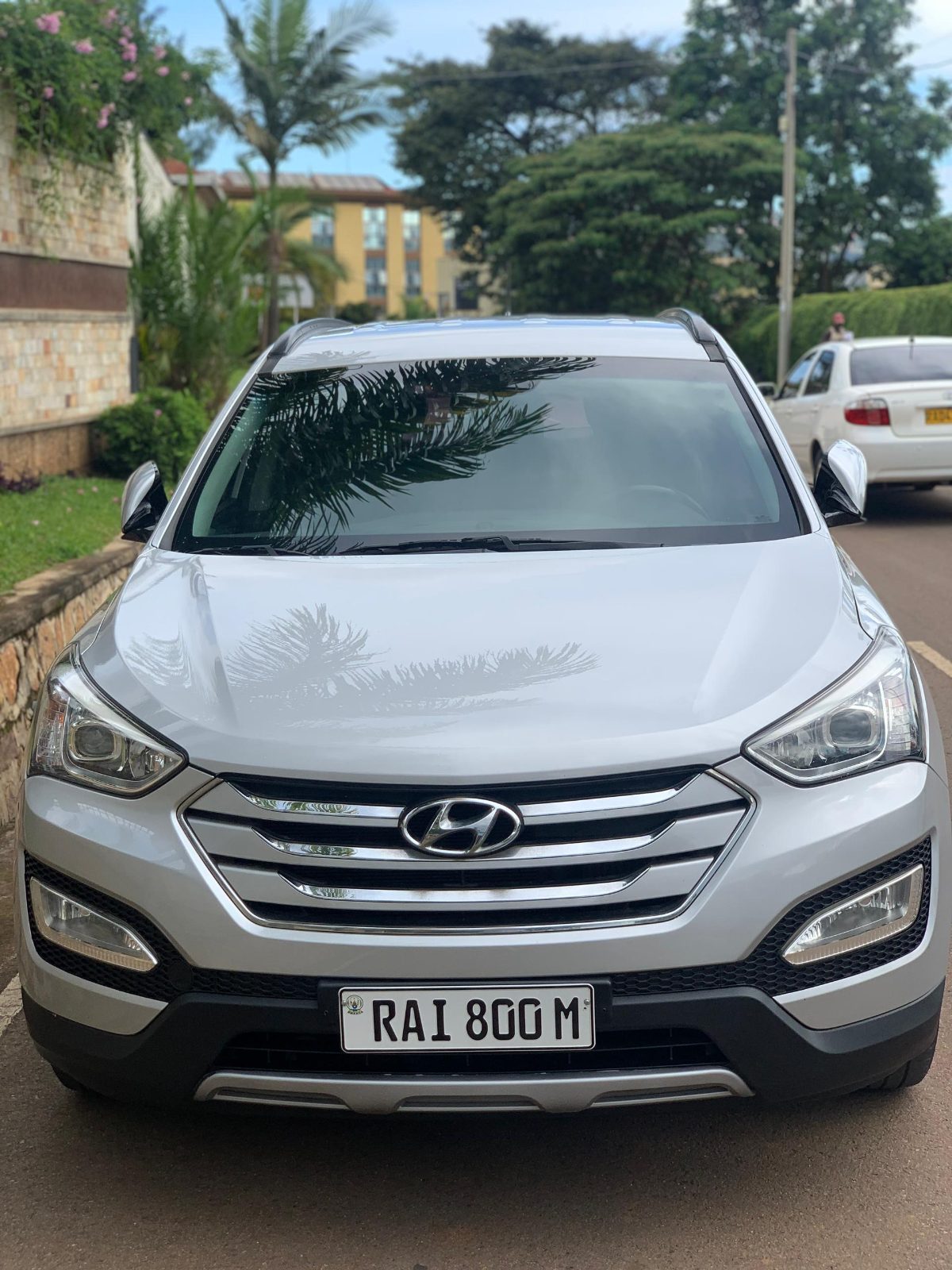 Hyundai SantaFe, plate RAI 800 M
